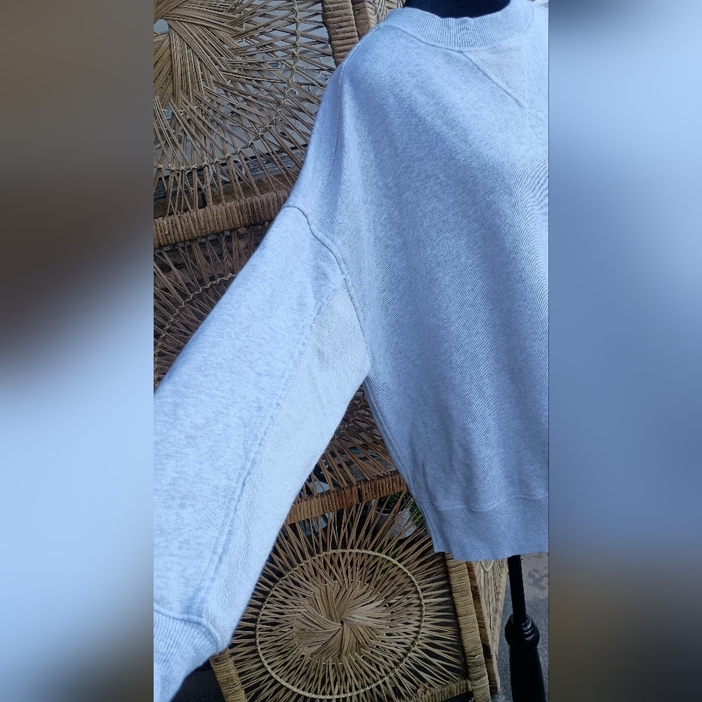 Aerie Wicked Light Gray Crew Neck Sweater_XS - Picture 2 of 8